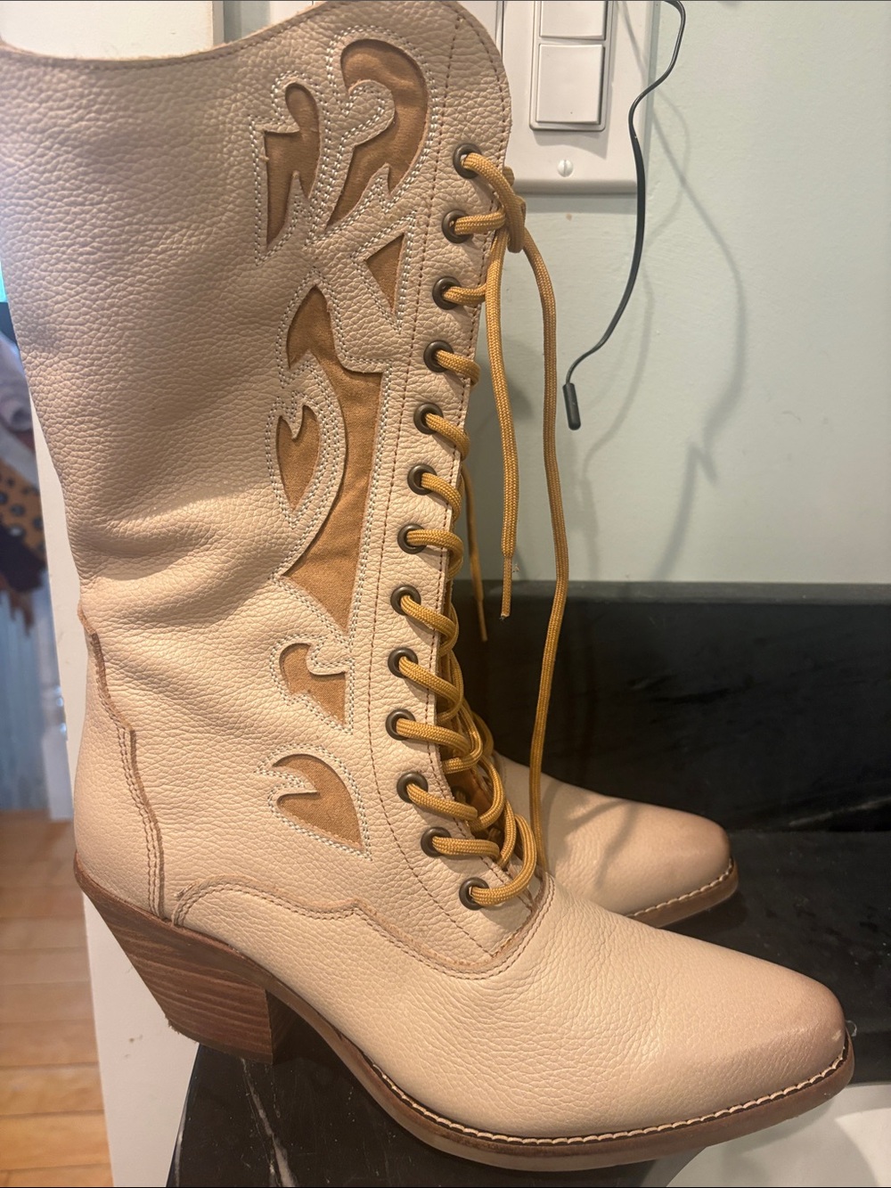 Women’s Dingo Lace-Up Mid-Calf Western Boot - Beige